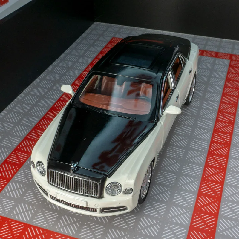 Modelo de coche de aleación Bentley Mulsanne 1:24, puertas y capó de motor, el maletero se puede abrir como regalo de cumpleaños para amigos