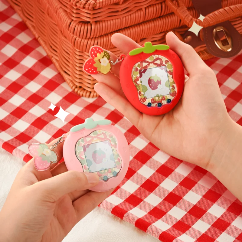 Hot Tamagotchi Uni Pet Machine Custodia protettiva Cover in silicone Morbida fragola Adesivi gratuiti Ciondolo Cartoon Cute Girl Gift