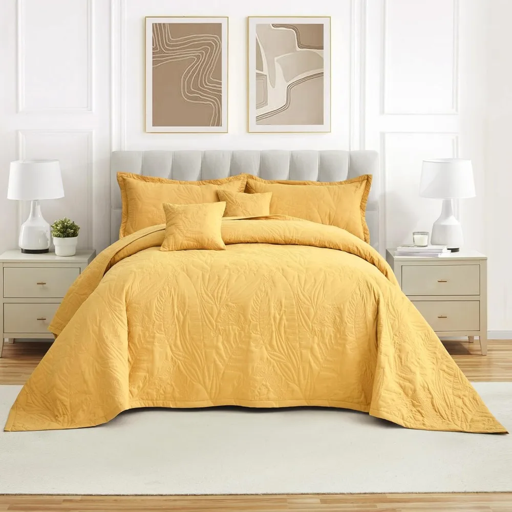 

Oversized King Bedspread 128x120 Inches, Extra Wide Leaf Pattern Quilt Set, Elegant Fresh Style Bedding