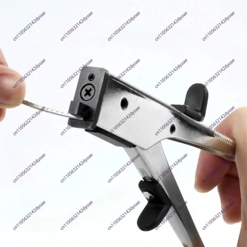 

Pin leg pliers, folk electric guitar, classical bass guitar, thread replacement, installation and maintenance tools