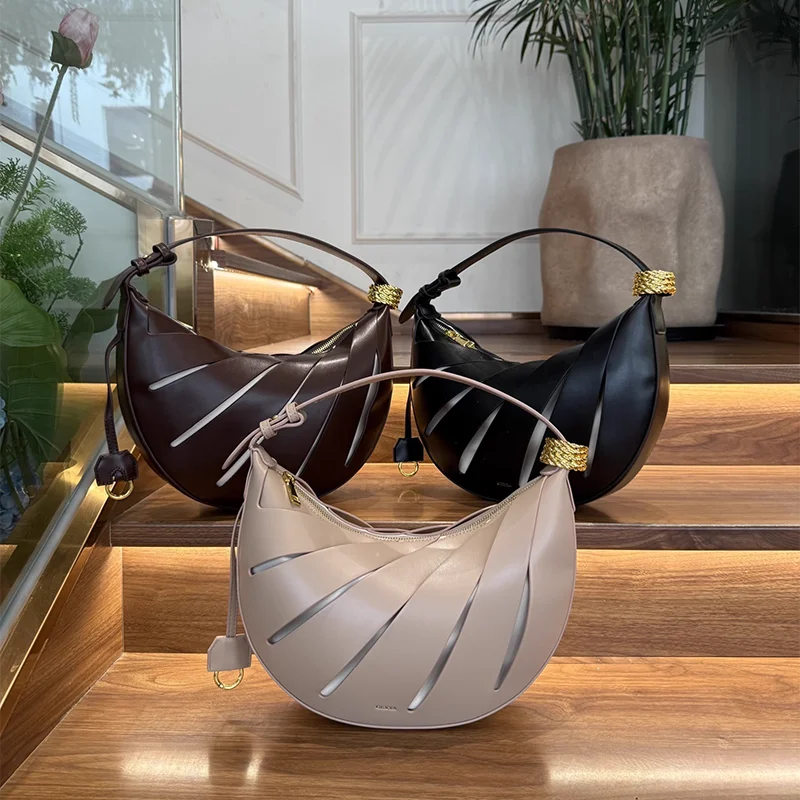 

Luxury Women's Hollow Shoulder Bag High-end Brand Crescent Handbag Designer Fashion New Large Capacity Underarm Dumpling Bag