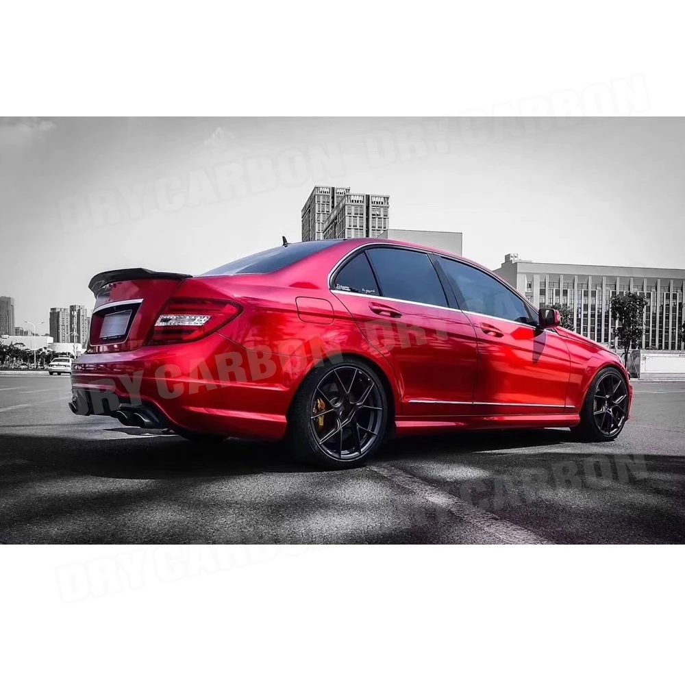 

Неокрашенные обвесы из полипропилена: передний бампер, решетка радиатора, боковые пороги, накладки на задний бампер для Mercedes-Benz C-класса W204 2006-2012 гг.