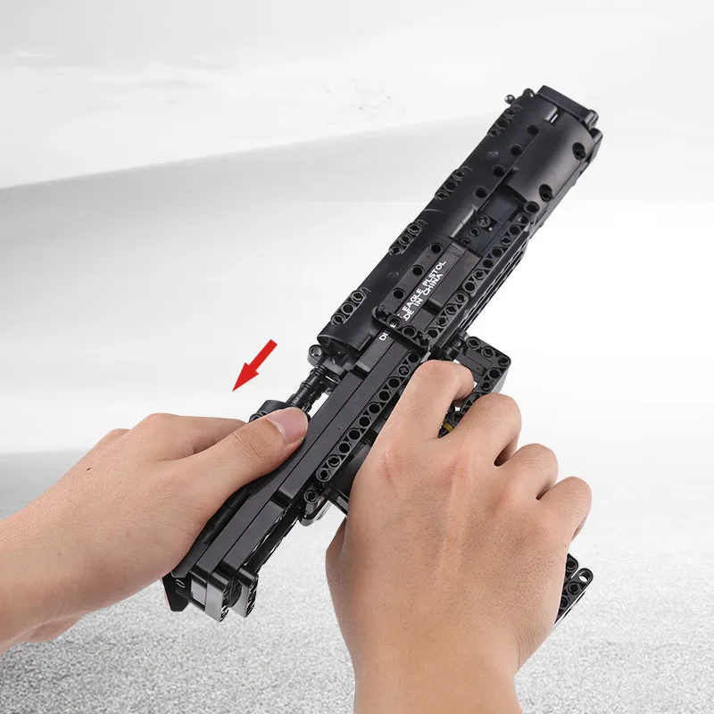 Desert EaglePistol  Set Small Particle  DIY Shooting Game Toy guns BB Military Series Police Pistol Fake gun Building Block Gun