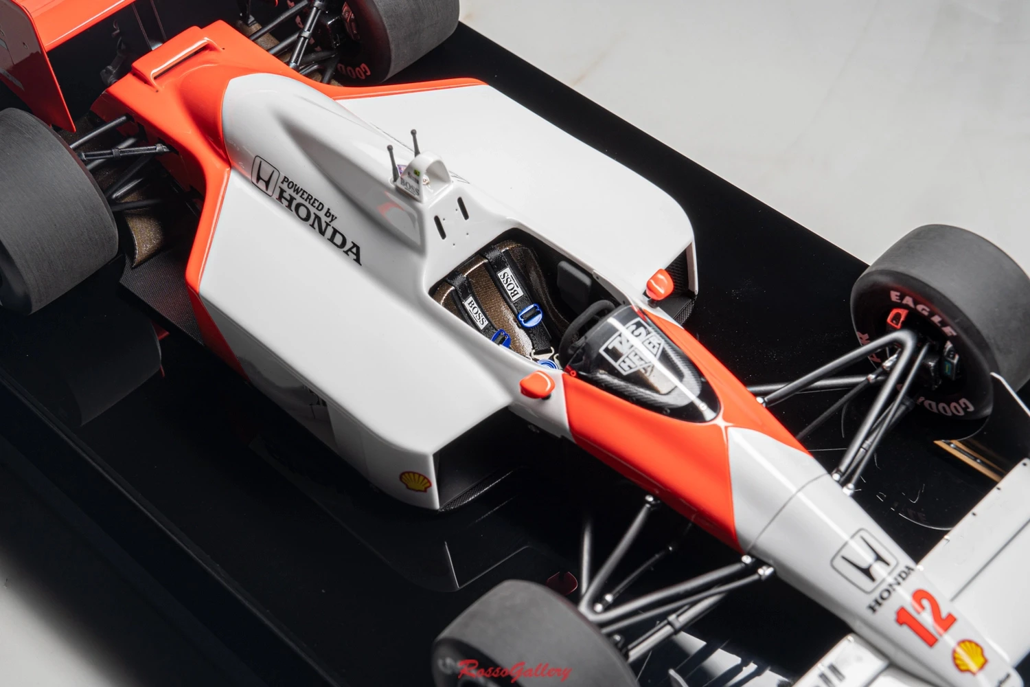 アマルガム AMA 1:18 F1 MP4-4 セナシミュレーション限定版樹脂金属静的車モデルおもちゃギフト