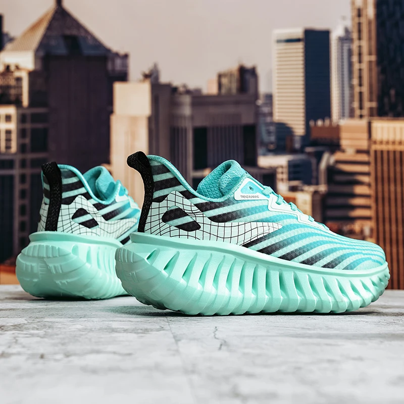 

New Lightweight Men Running Shoes Non Slip Quality Male Running Shoes Professional Gym Sneakers