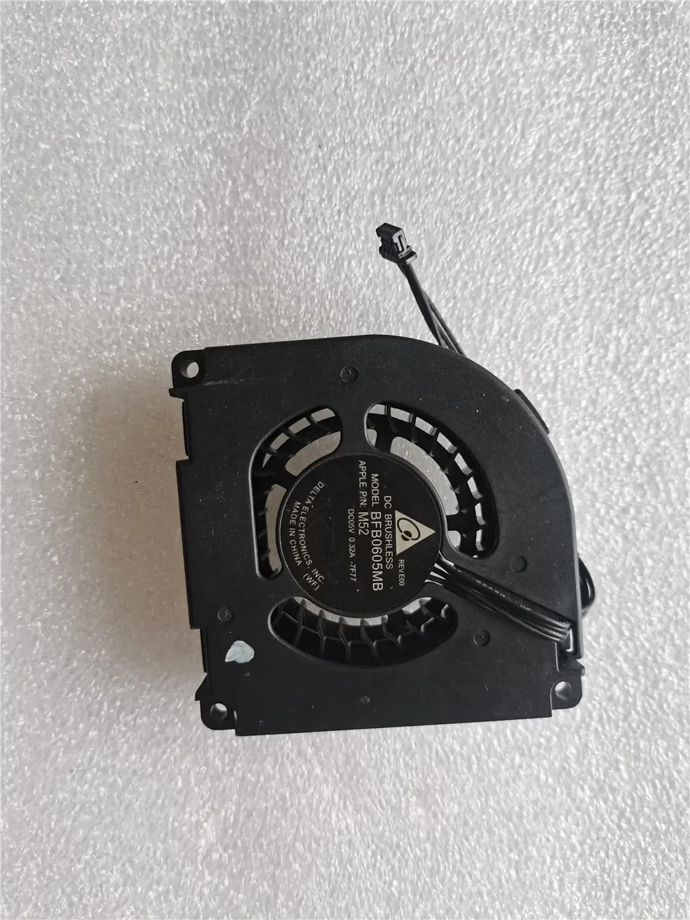 Cooling Fan for Apple Time Capsule A1355 A1254 607-3650 Optical Drive Cases BFB0605MB 7F77 607-2113 BFB0605MB -8F90 607-3650