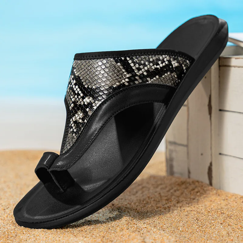 

Летние шлепанцы для мужчин, пляжные тапочки, повседневные сандалии, удобная обувь, нескользящие тапочки для ванной, мужские слайды