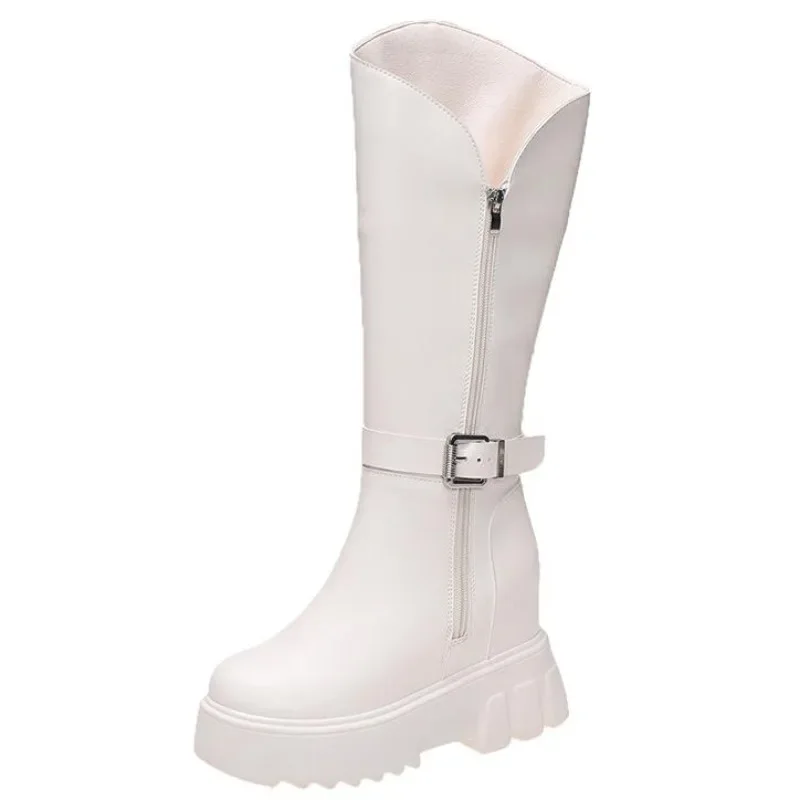 Botas largas de cuero para mujer, zapatos de tacón de cuña, punta redonda, cremallera, hasta la rodilla, calzado de motocicleta, 10CM, Otoño e Invierno