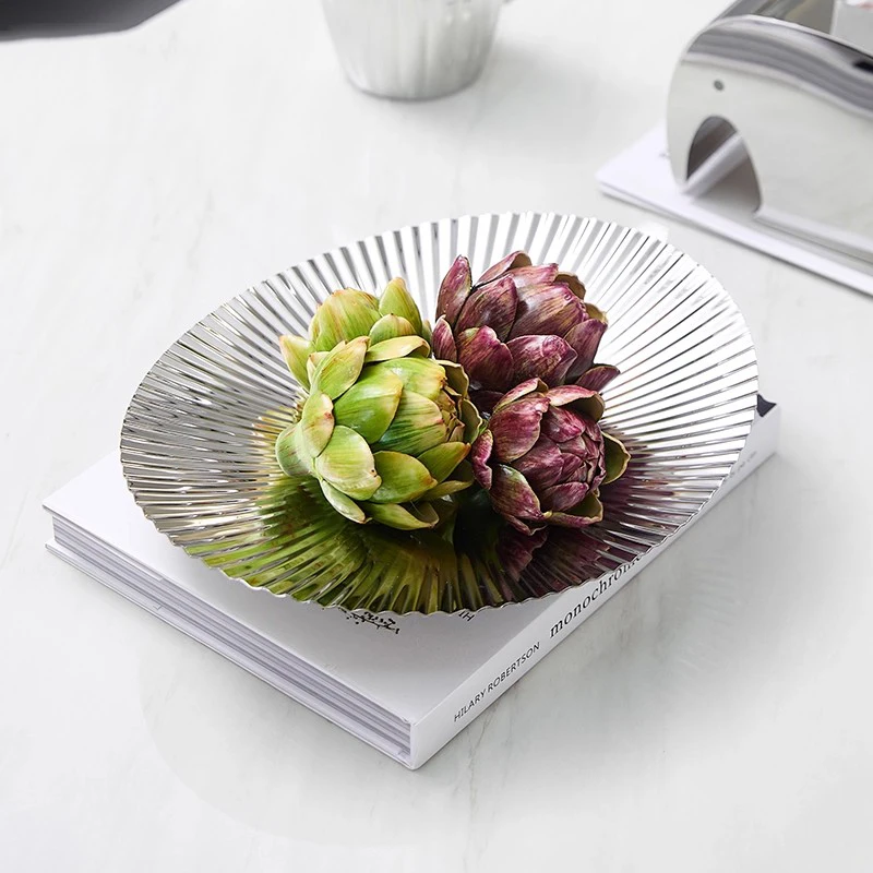 plateau-decoratif-de-salon-simplicite-moderne-lumiere-nordique-hotel-de-luxe-restaurant-collations-aux-fruits-assiette-de-service-en-acier-inoxydable