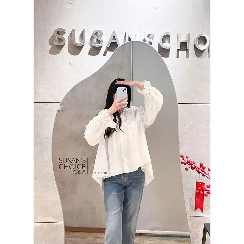 

Новая весенняя коллекция Susan: Простая свободная женская блузка из 100% хлопка с белой кружевной отделкой, вышивкой и поясом, с длинным рукавом