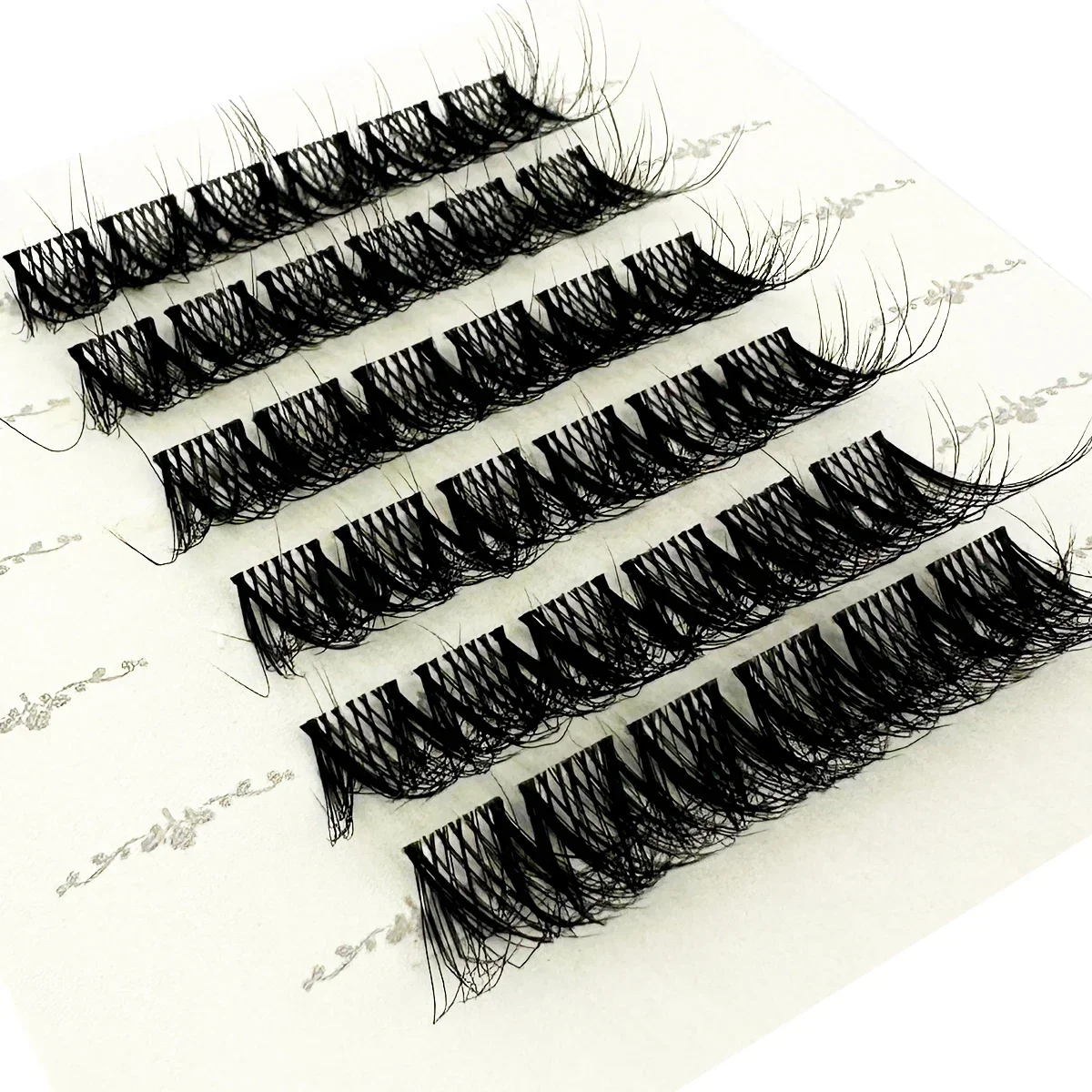 AMSDCN Flauschige Wimpern-Cluster D-Curl Volumen Flauschige Cluster-Wimpern Wispy Einzelwimpern-Extensions DIY Wimpern-Make-up