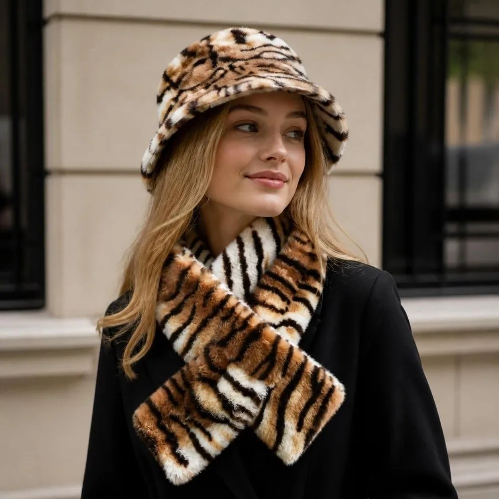 2-Piece Set Soft Faux Mink Fur Hat Anti-static Thermal Leopard Print Hat Warm Cross-tie Winter Hat Scarf Set