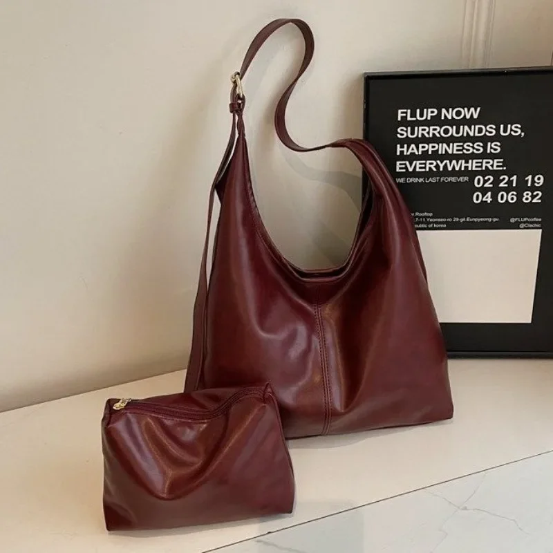 

Designer Elegant Vintage Fashion Diaper Bag For Women Luxury Leather Large Capacity Minimalist Commuter Bag Classic Stylish Tote