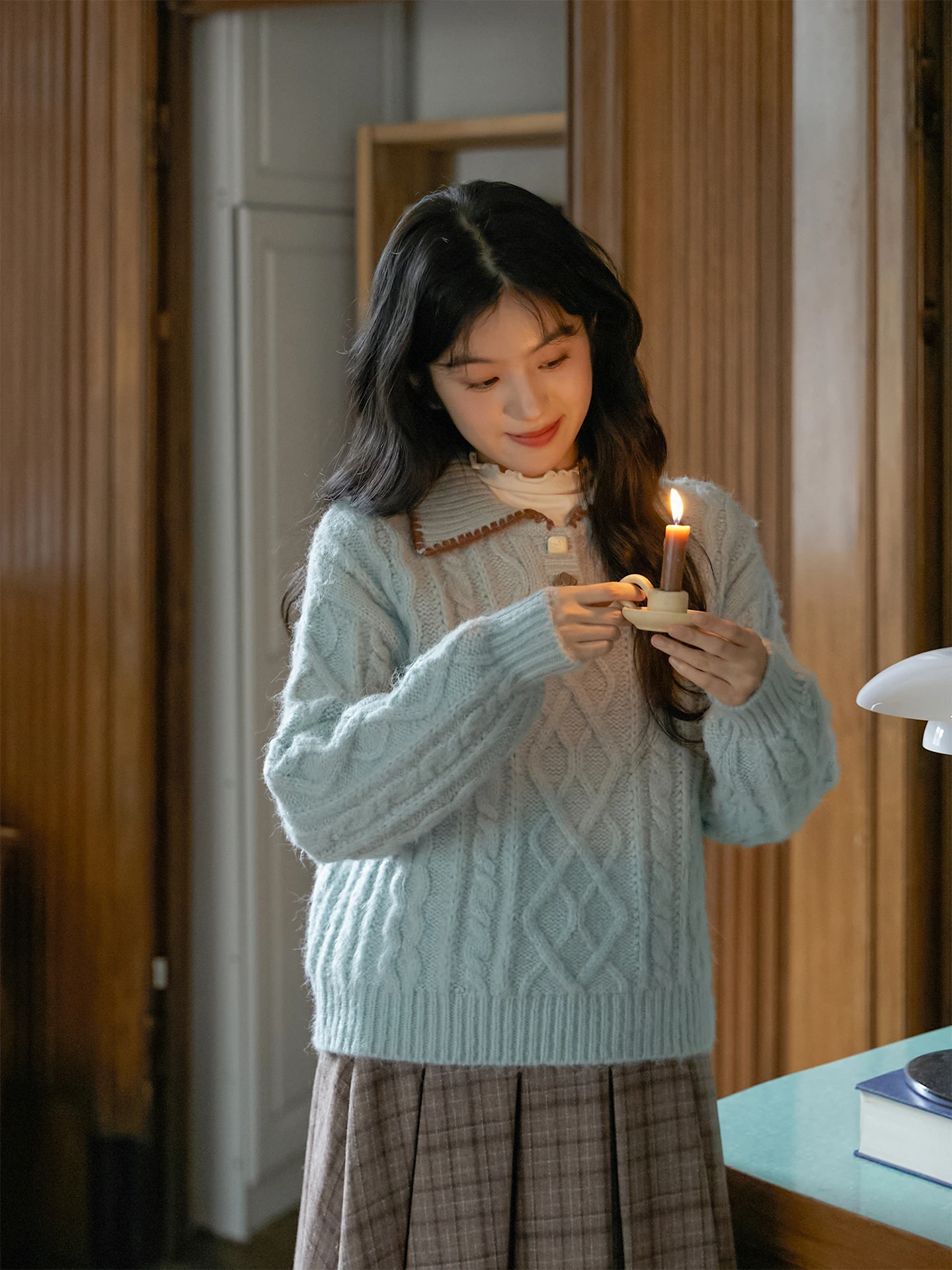 

Женский вязаный свитер Nesoulum свободного кроя с верхом молочно-синего цвета с закрученным дизайном для зимнего сезона, удобный топ