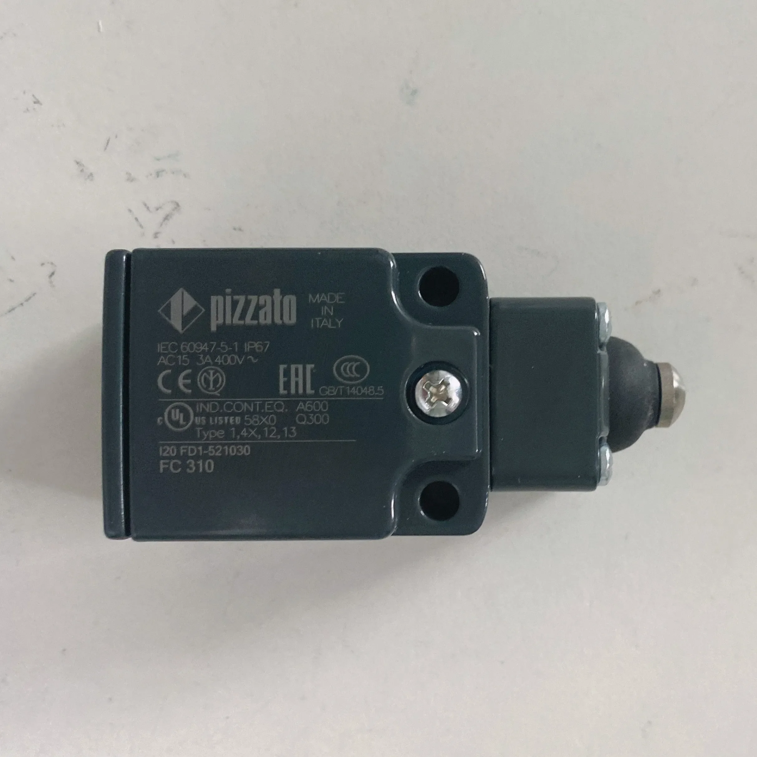 New Original Pizzato Limited Switch FC 310