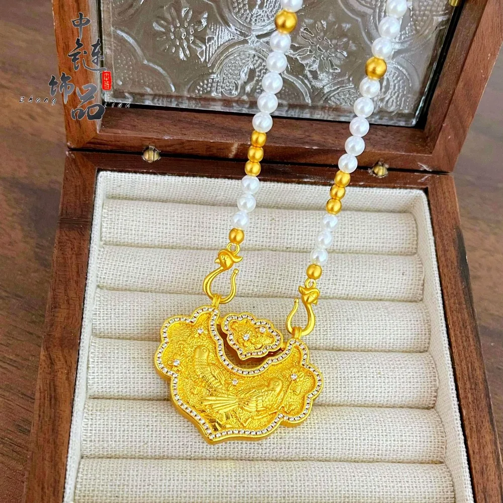 Diamond-encrusted happy brow lock bag pendant female national style 9999gold