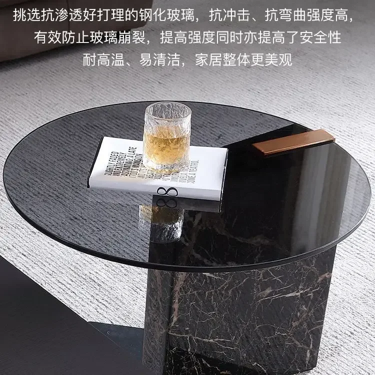 طاولة قهوة إيطالية بسيطة، مربعة، مع قرص دوار، زجاج مقسى، تعليق