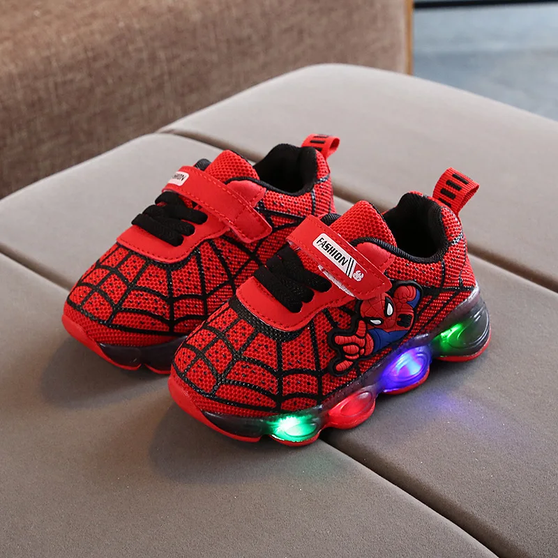 2024 New Children\'s Shoes Luminous Boys Running Shoes Led Lights Baby Boys Girls Mesh Cartoon Sports Shoes Children Accessories