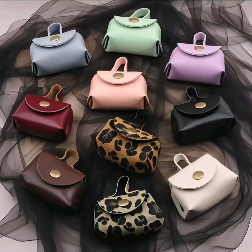 Cute Coin Purses Women's Bags Soft Leather Housekeeper Keychain Coin Wallet Pouch Mini Portable Storage Bag Small Earphone Box