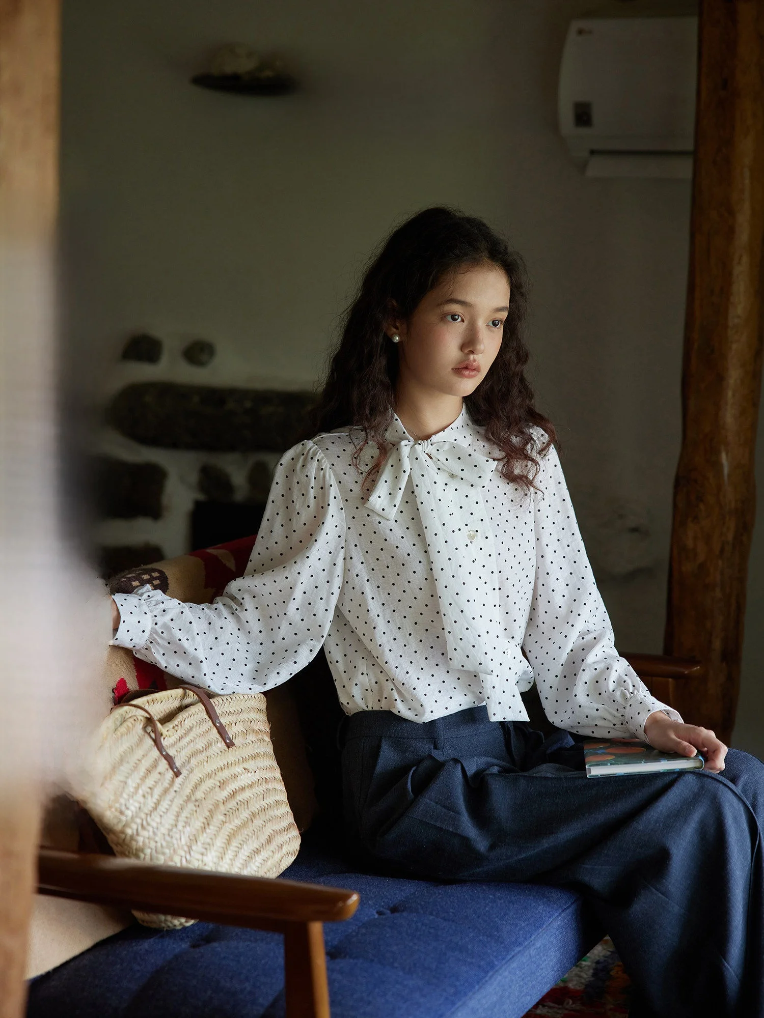 

Retro Asymmetric Bow Tie Polka Dot Long Sve Women's irt Commute Top ORWhite Fall 2025 Loose Fit Regular Thin