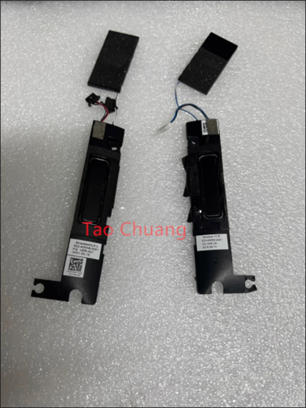 

For Dell XPS 17 9700 9710 with built-in left and right audio speakers 0F1YHN 06RKWY