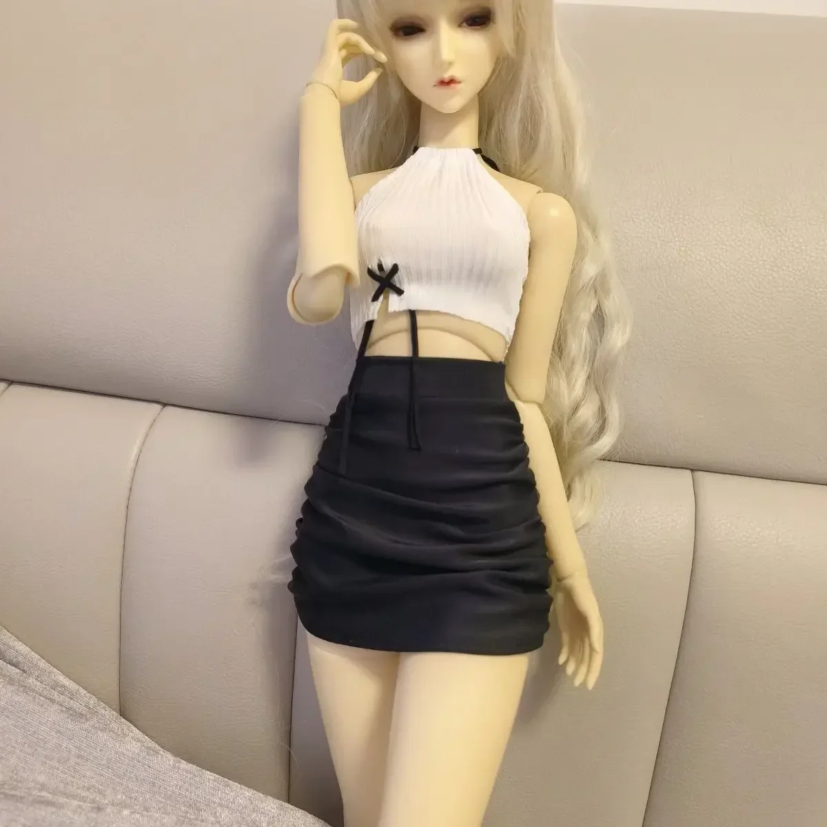 

(На заказ) Кукольная одежда для куклы Bjd 60 см, плиссированная юбка на ягодицах, универсальный белый вязаный жилет, игрушки для девочек, аксессуары для кукол 1/3