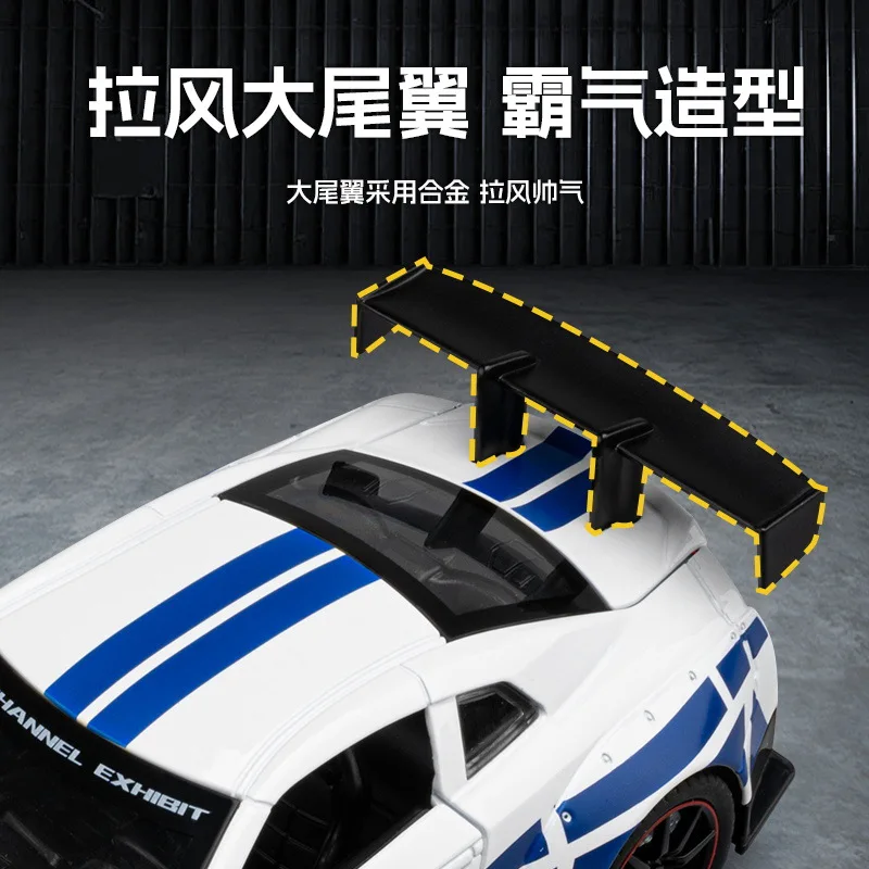 1:22 GTR R35 Toy Car for Scale Die Cast Metel Cars Toy Pull Back Hellcat Model Cars with Sound and Light