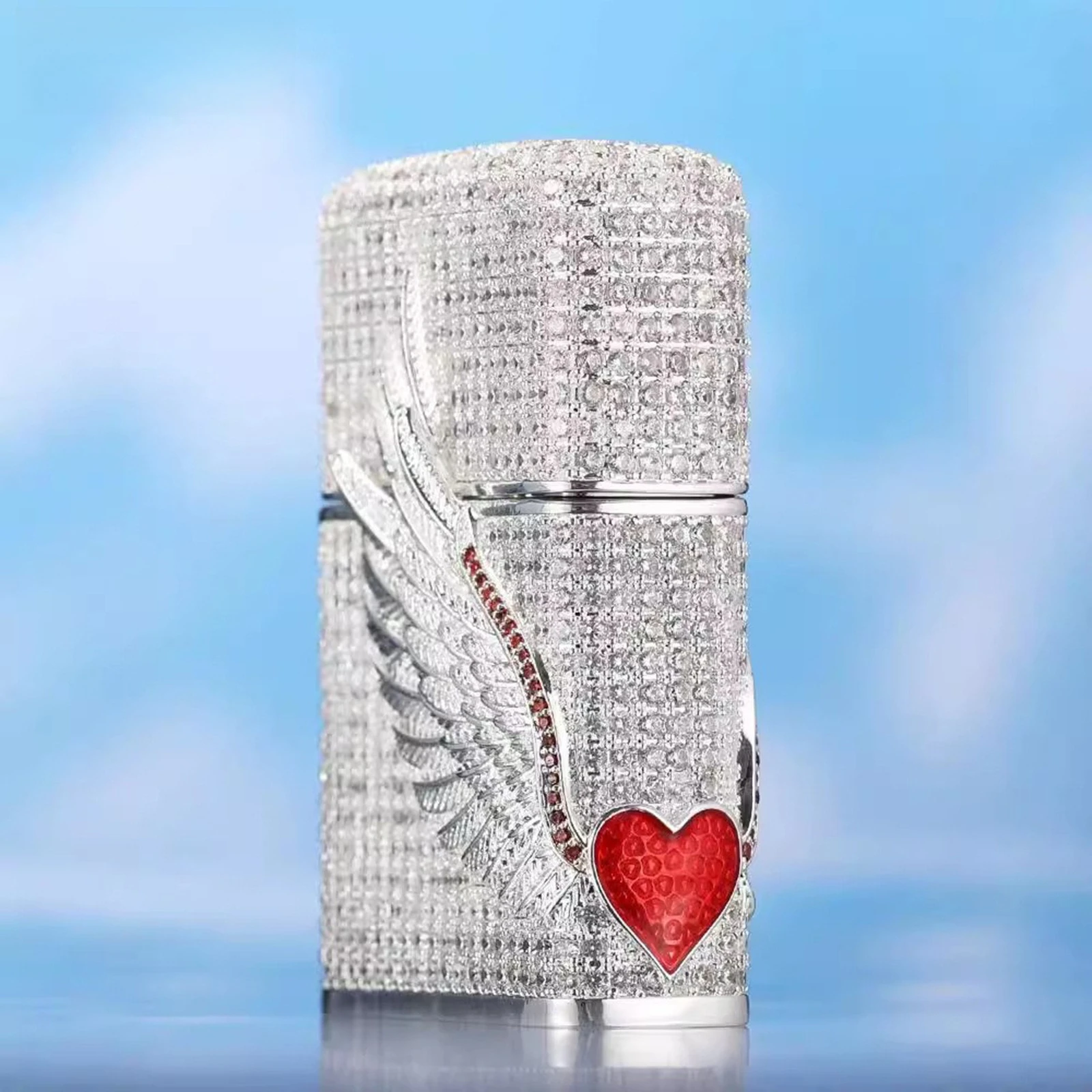 New Diamond encrusted Angel Wings Fuel Lighter, Classic Windproof Grinding Wheel Lighter, Cigarette Accessories, Men's Gift