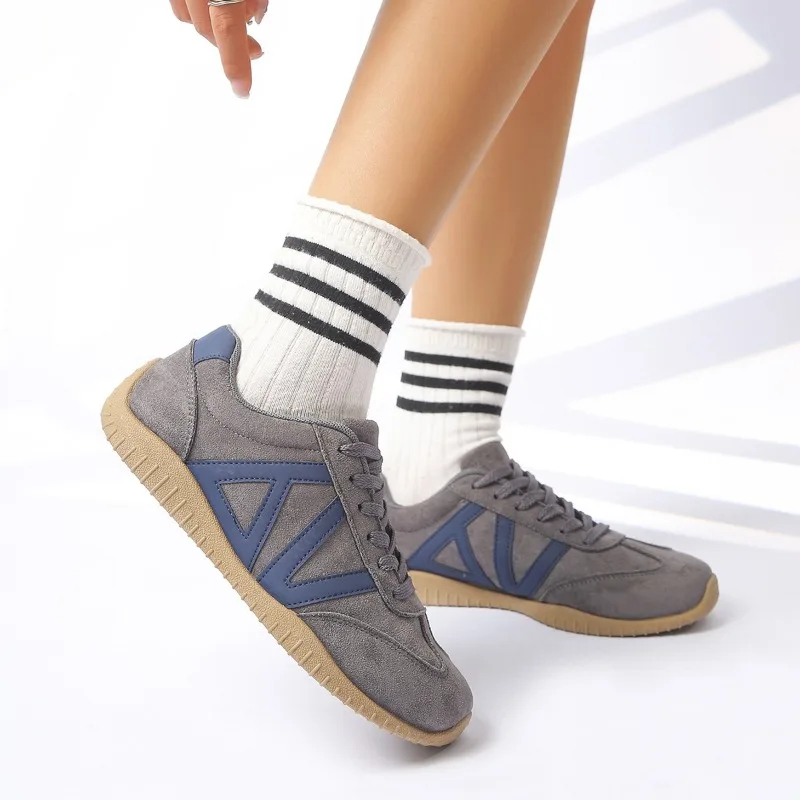 Spring and Autumn Women's Vintage Comfortable Color Blocking Sneakers Women Casual Fashionable Shallow Mouth Vulcanized Shoes