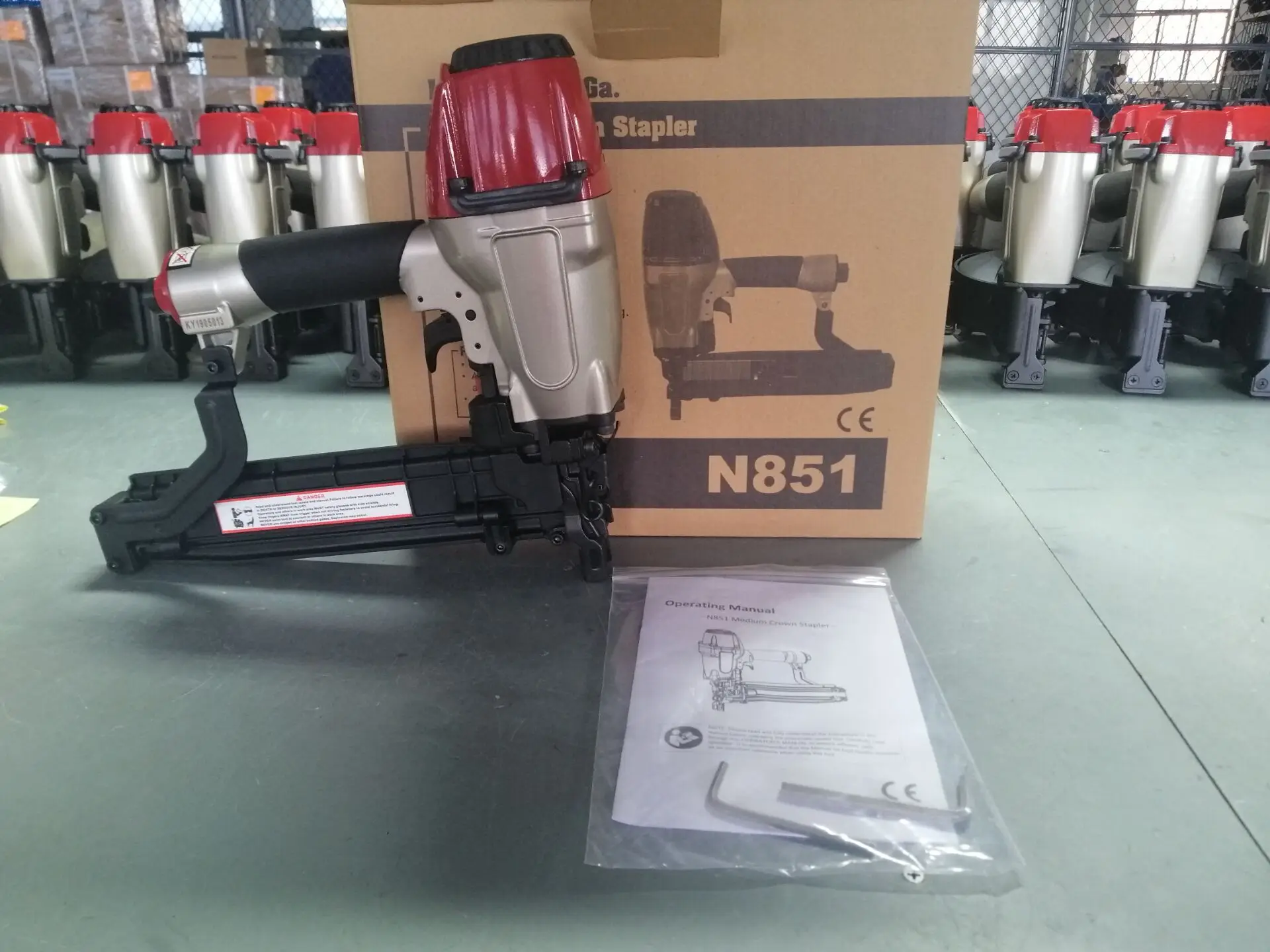 N851 Medium Crown Stapler