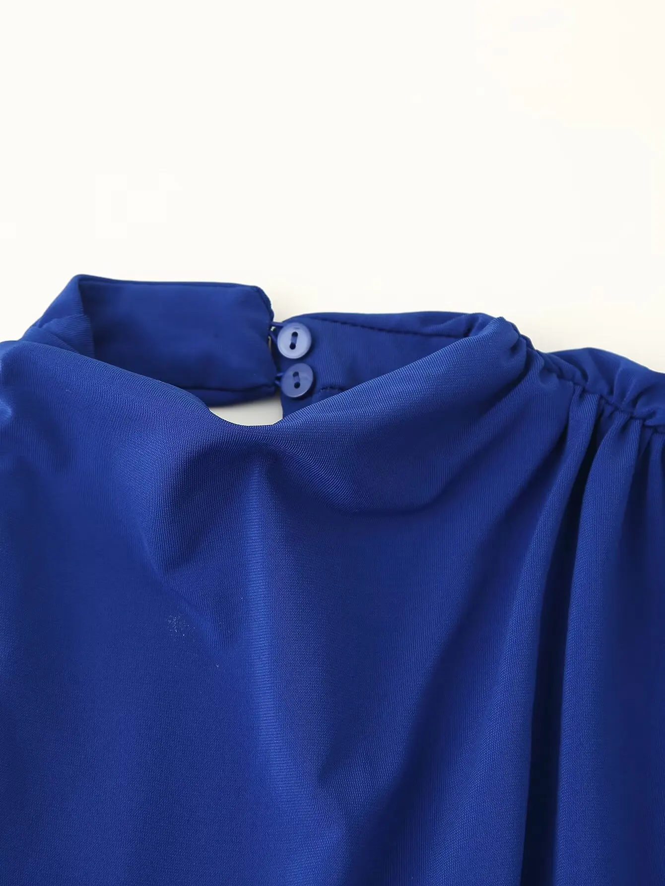 Nova moda sexy sem mangas o pescoço assimétrico plissado zíper cor sólida fino ajuste em camadas vestido na altura do tornozelo