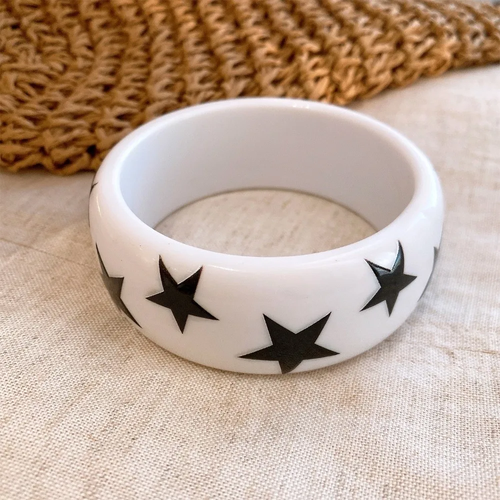 Resin Y2k Star Bangle Korean Ins Smudging Star Wide Bracelet Minority Design Europe American Style Pentagram Hand Ring Gift