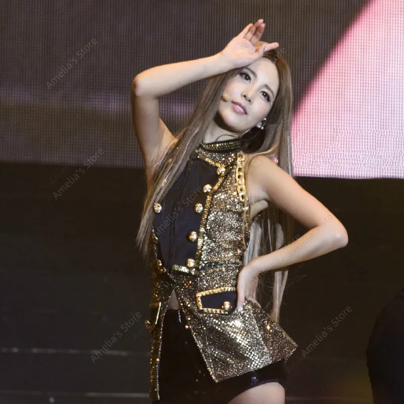 

Комплект для выступлений в стиле милитари K-pop: женский топ с золотыми пайетками и бахромой, облегающие шорты, сексуальный костюм для концертов и выступлений певиц