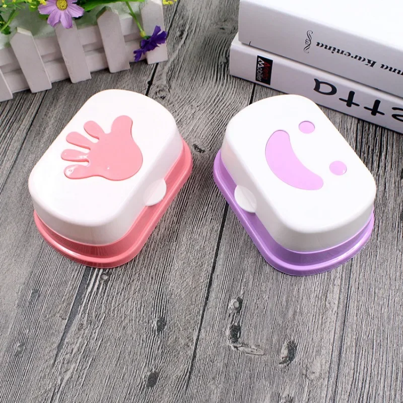 Cute cartoon smiley face flip soap box Creative light luxury single drain with lid bathroom soap box