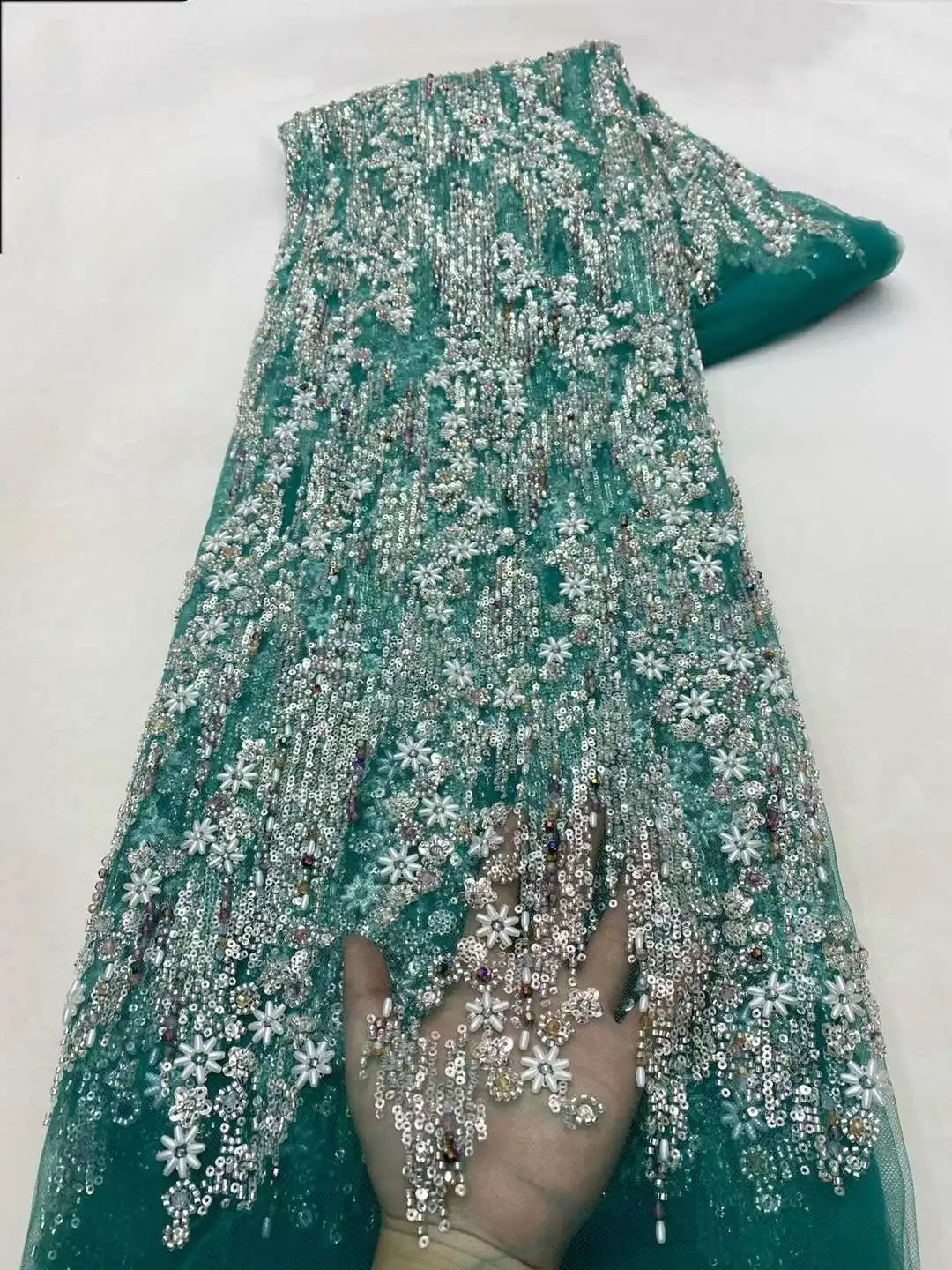 

Hot Sale African Tulle Sequins Lace New Design French Beads Mesh Bridal Lace Embroidery Net Fabric For Woman Party Wedding Dress