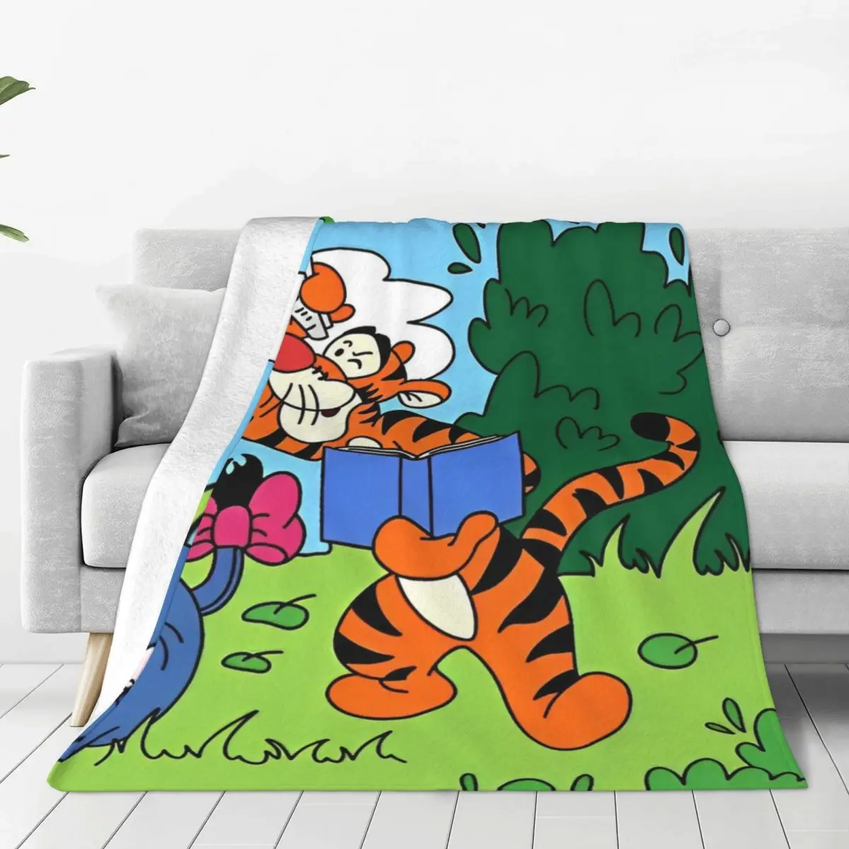 Winnie Pooh Bear Cartoon Blankets Decorative Flannel Throw Blanket For Couch Chair Super Warm Custom Quality Bedspread