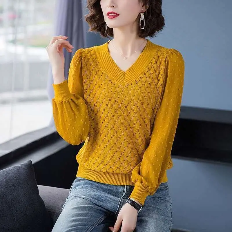 Elegant Fashion Long Sleeve Solid Color Hollow Out Tops Spring Autumn Female Clothing Commute Women\'s V-Neck Knitted T-shirt