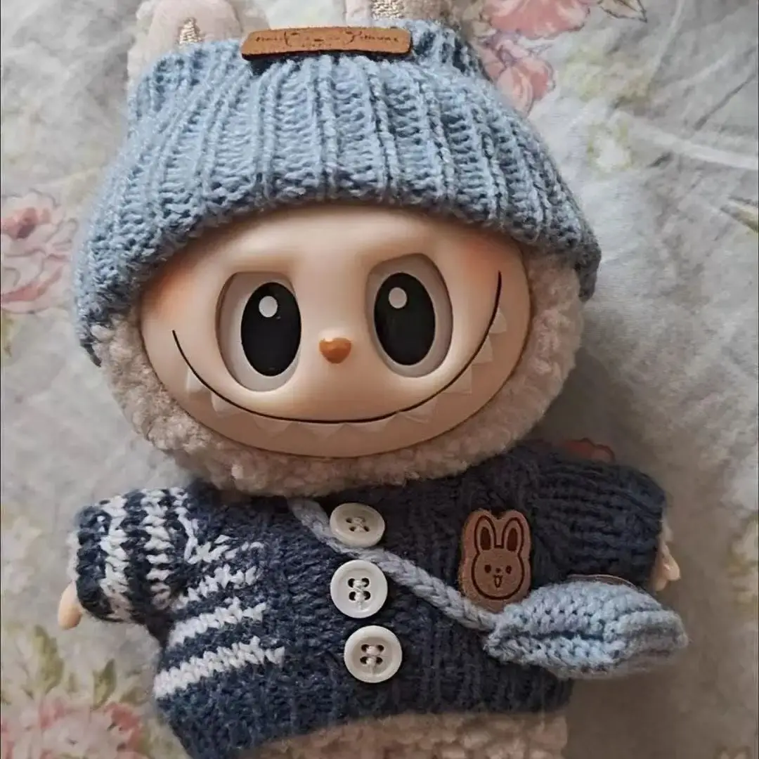 

Аксессуары для кукол Labubu 15-17 см, одежда с этикеткой в виде медведя, шляпа, свитер с любовью, милые украшения, маленькая одежда, коллекционные игрушки