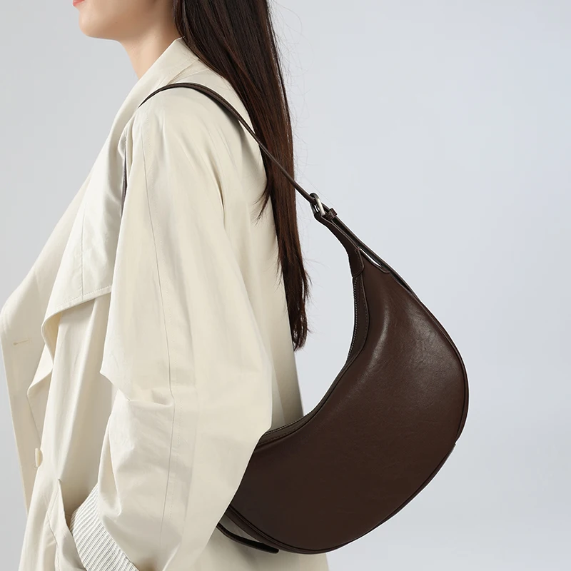 

Genuine Leather Women Underarm Bags Large Capacity Shoulder Bag Casual Commuter Crossbody Bag,Female Luxury Designer Hobo Bag