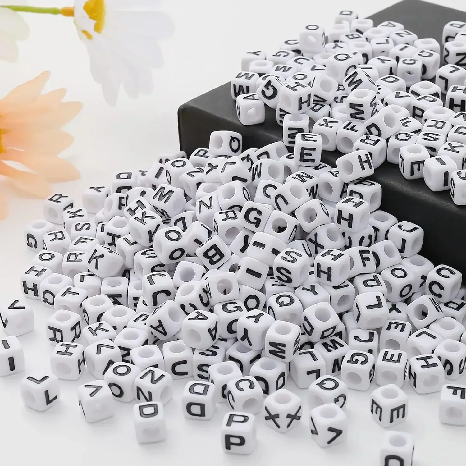 100/200/300/500PCS Acrylic Letter Beads Random Mixed Cube Alphabet Loose Beads For DIY Children's Jewelry Making Crafts 6x6mm image 3
