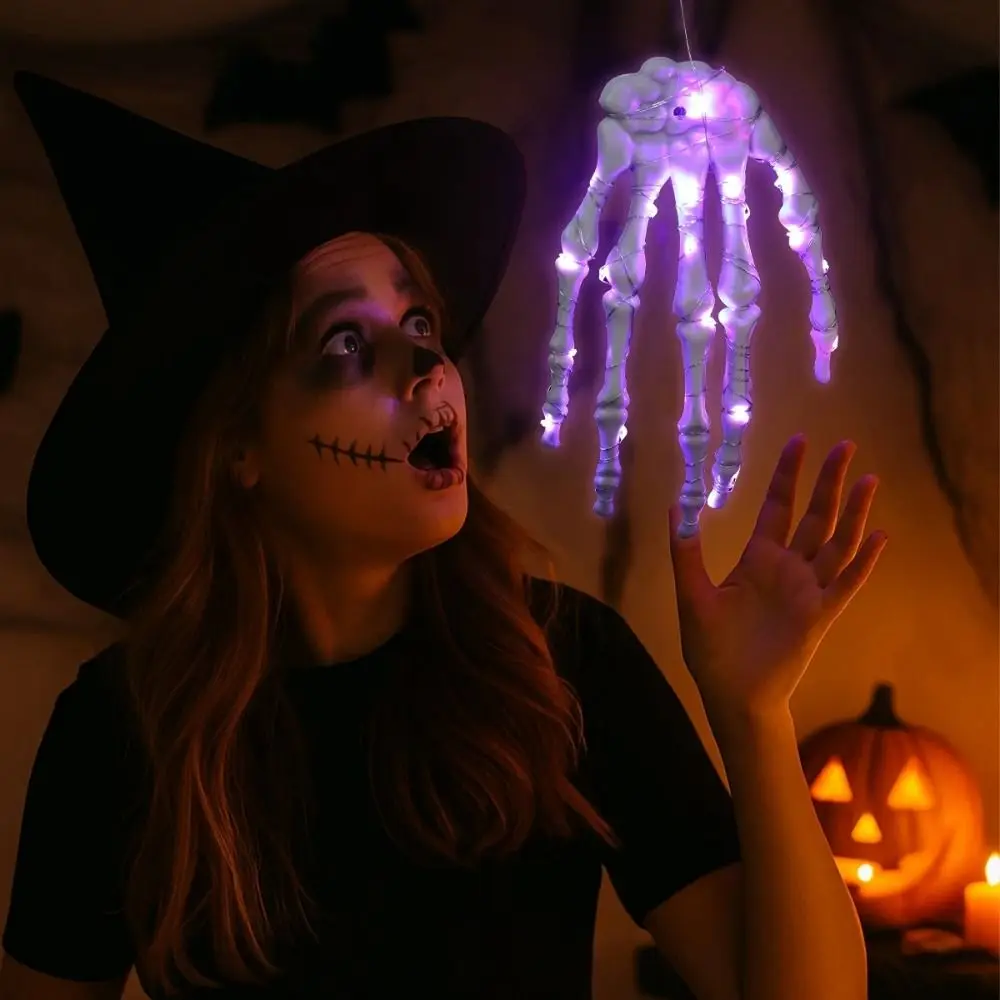

Exquisite Lighted Skeleton Hand Props Handmade LED Ghost Skeleton Hand Lamp Battery Operated Weatherproof Glowing Skeleton Hand