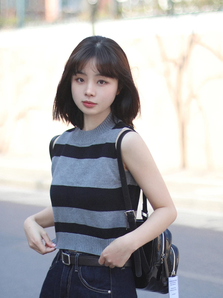 

Женский вязаный жилет на бретелях, летняя базовая одежда, верхняя одежда, тонкий приталенный топ в полоску, прямой крой, для повседневной носки