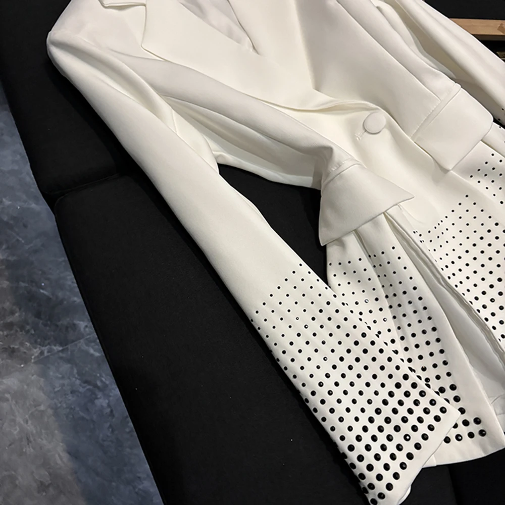 TWOTWINSTYLE Solid Design Sense Blazers Voor Vrouwen Revers Lange Mouw Lente Casual Afslanken Jassen Vrouwelijke Mode Nieuwe KJA520459