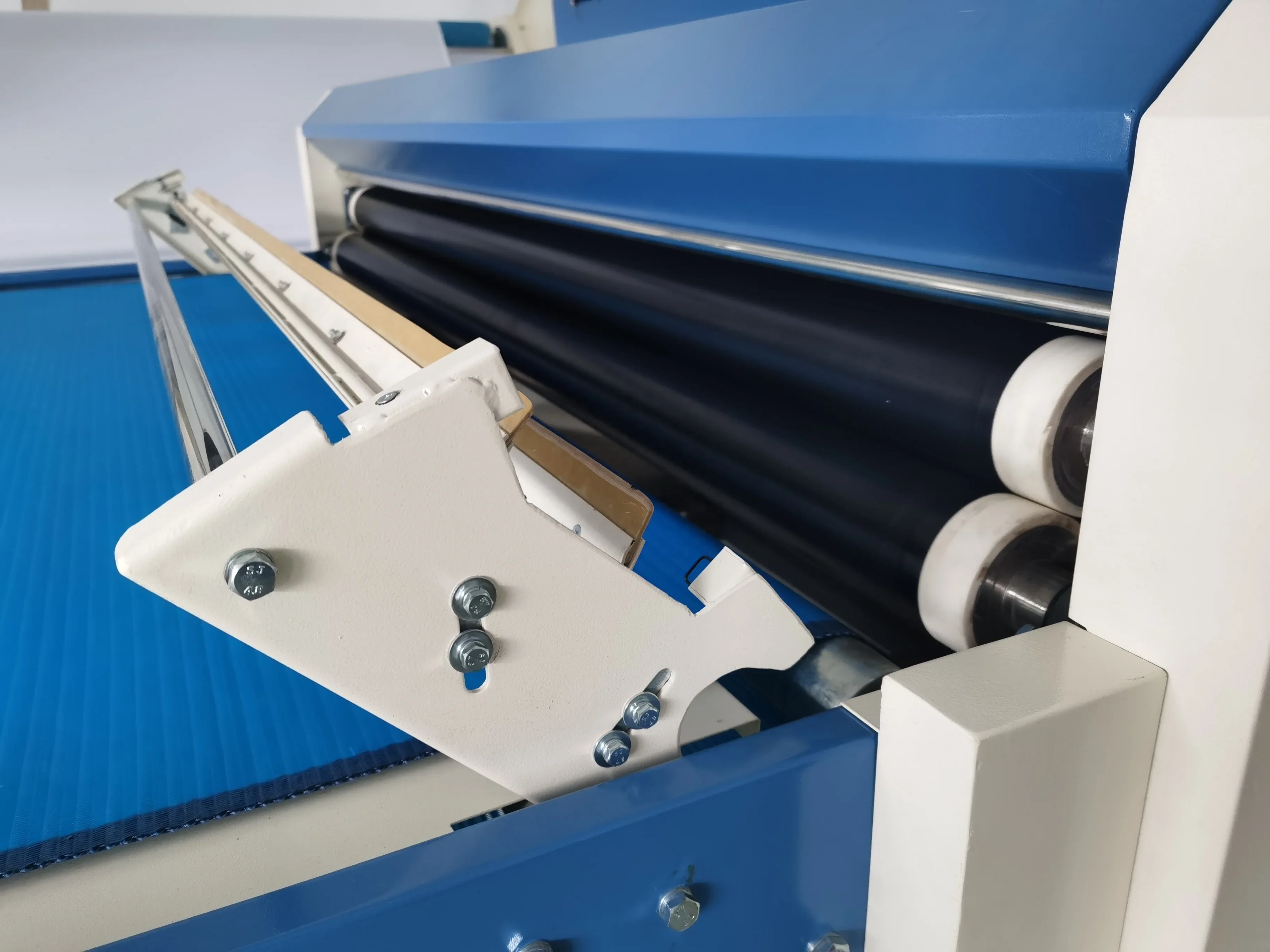 Fusing press machine NHG-1600 continous garment clothes fusing machine