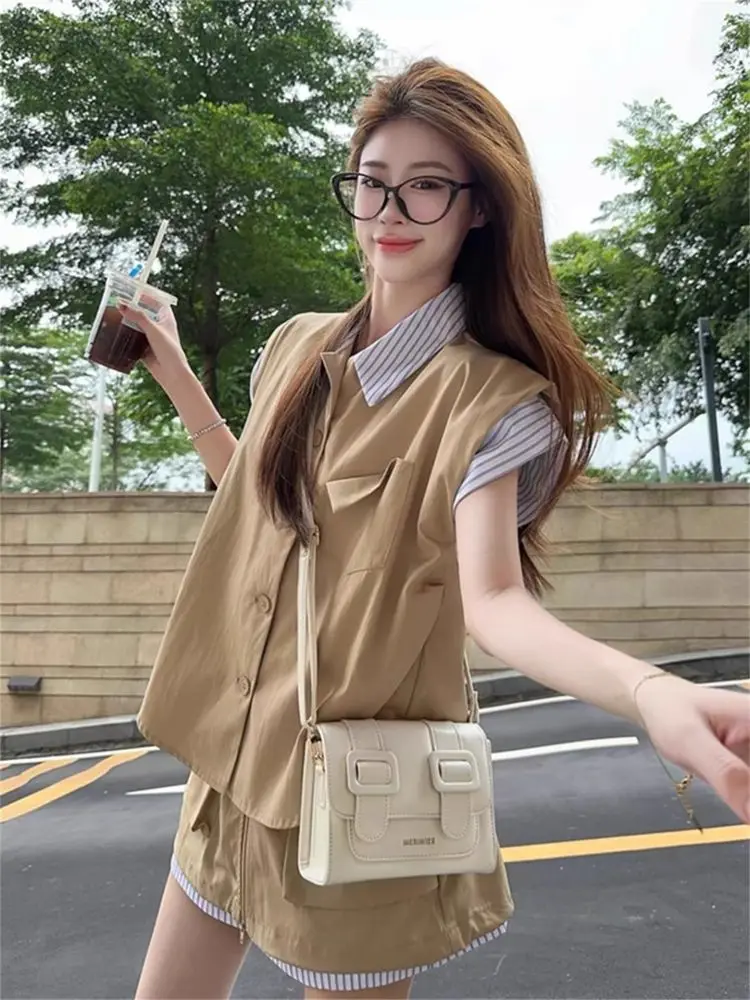 

Korean Loose Fashion Sports Suit for Women Fake Two Pieces Short Sleeved Shirt + Casual Skirts Two Piece Sets Womens Outifits