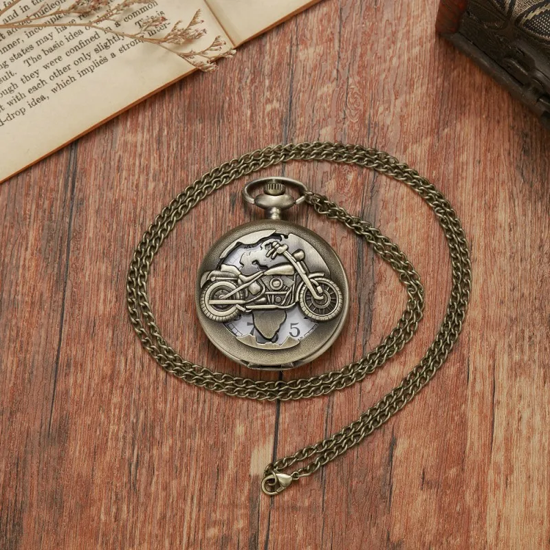 Collier à motif de dessin animé célèbre, bijoux de cou, cadeaux pour femmes 138