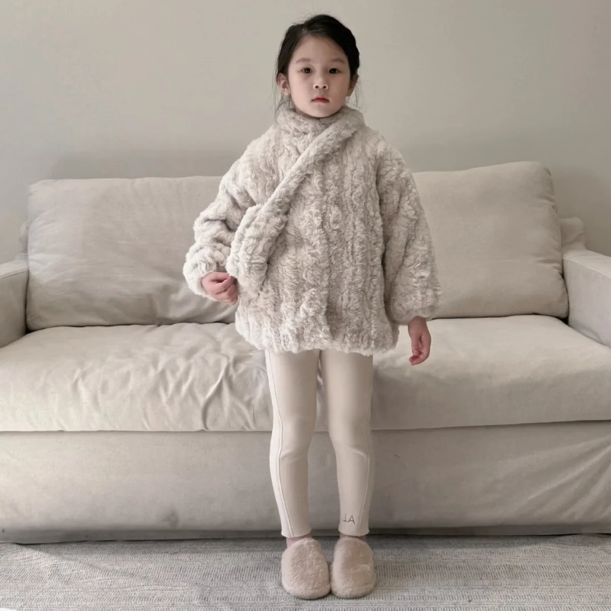 

2023 Winter New Korean Style Girl Quilted Coat with Bag Children Warm Woolen Coat Girl Winter Coat Fur Coat Solid Winter Clothes