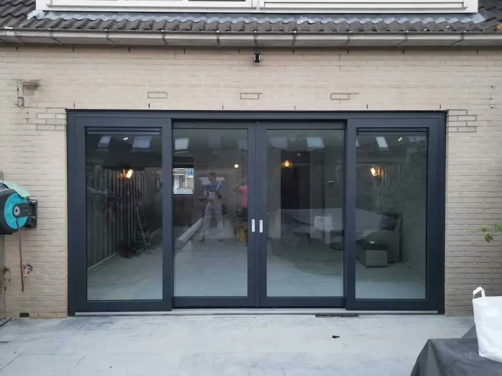 Design moderno portas deslizantes moldura de alumínio porta deslizante de cozinha personalizada porta deslizante de vidro de dupla camada ao ar livre com mosquiteiro