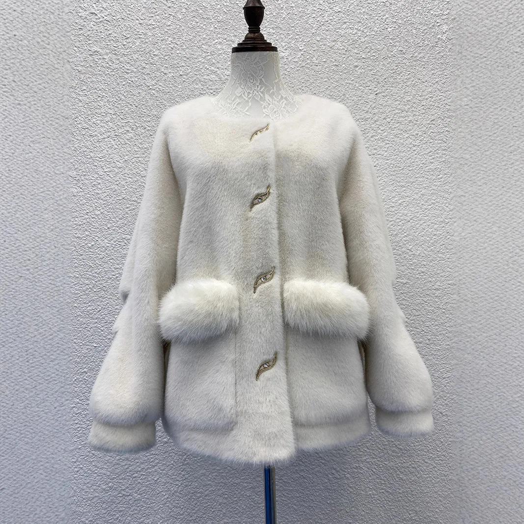 معاطف نسائية من فرو المنك الصناعي سترات متينة لؤلؤ بأكمام طويلة وياقة مستديرة واحدة الصدر سميكة فضفاضة غير رسمية لخريف وشتاء 2025