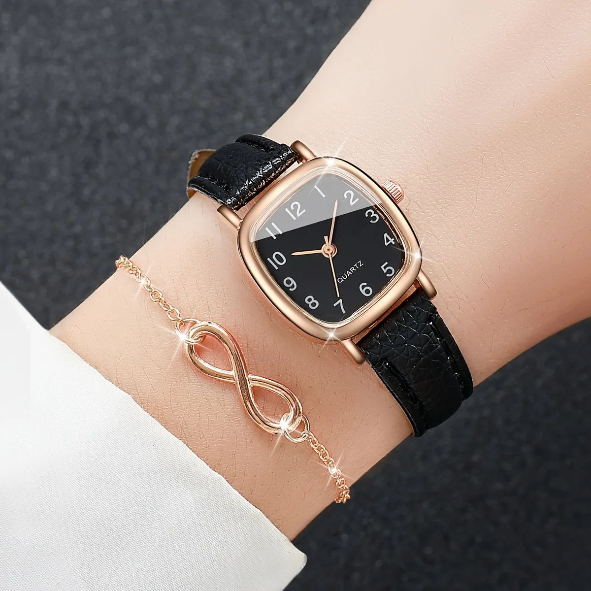 2pcs Elegant and stylish square quartz watch 8 figure engraved bracelet, ideal gift for any occasion